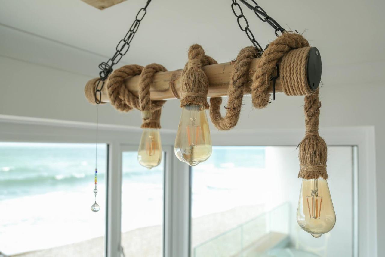 Tides - Beach Front Apartment In Bracklesham Bay Chichester Eksteriør bilde